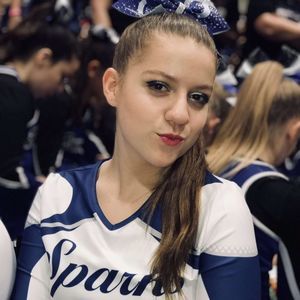 Meet your Posher, Maya